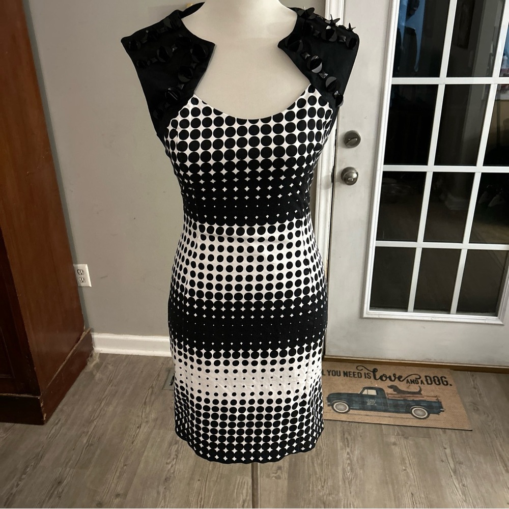 Belle by Badgley Mischa size 4 dress